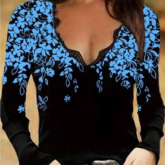 Woman's Floral Blouse - Picture 1 of 7